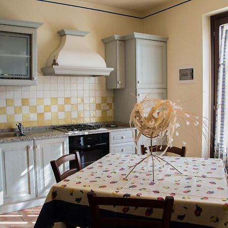 Room In Farmhouse - Apartment In Farmhouse Casolare Dei Fiori Chiesina Uzzanese Εξωτερικό φωτογραφία