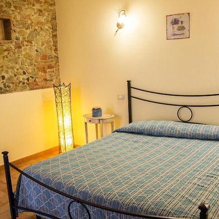 Room In Farmhouse - Apartment In Farmhouse Casolare Dei Fiori Chiesina Uzzanese Εξωτερικό φωτογραφία